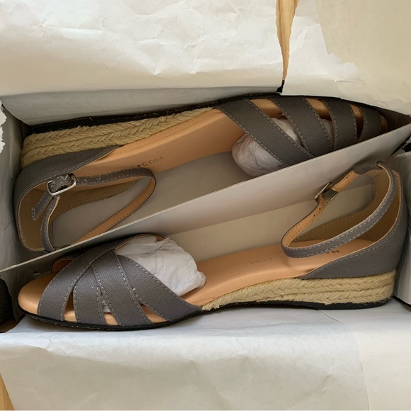 Espadrille Sandals W7 - Picture 3 of 8